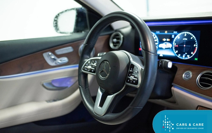 Mercedes-Benz Klasa E cena 159900 przebieg: 76264, rok produkcji 2019 z Kostrzyn nad Odrą małe 326